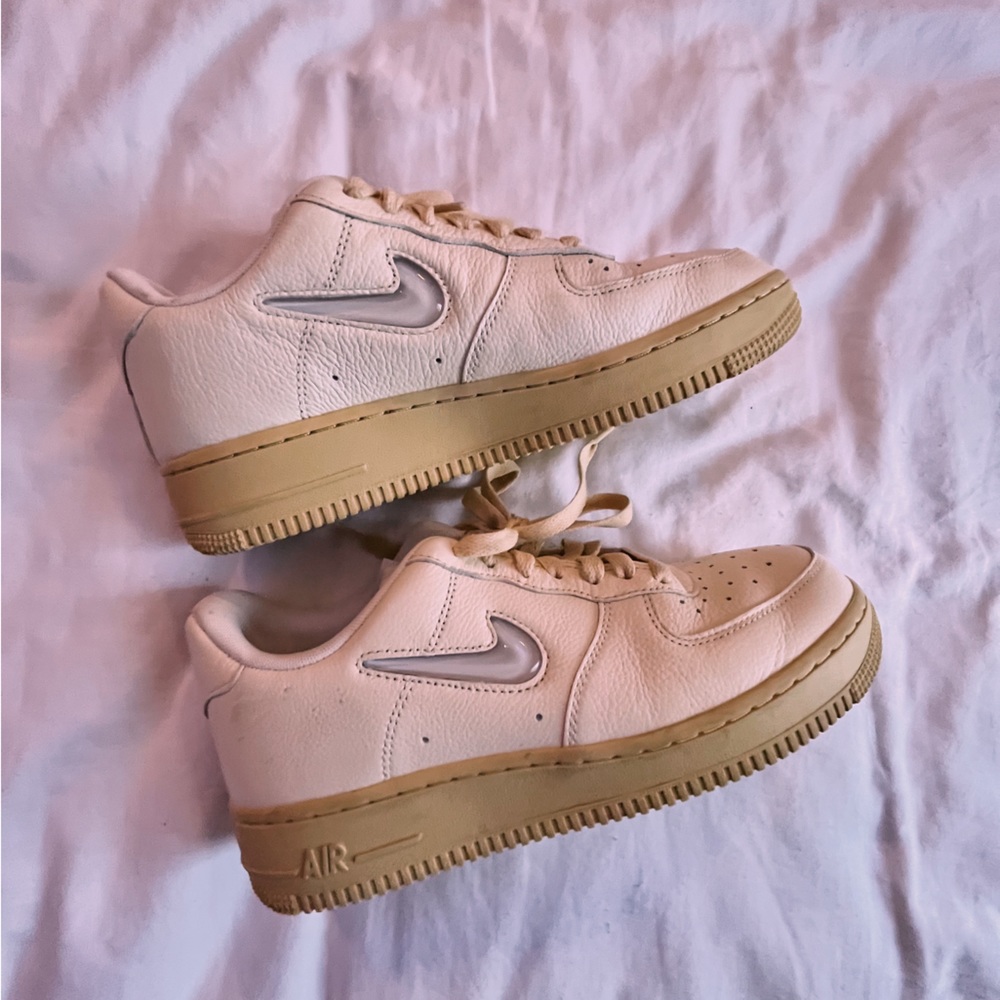 BRAND NEW RETRO NIKE AIR FORCE 1S
